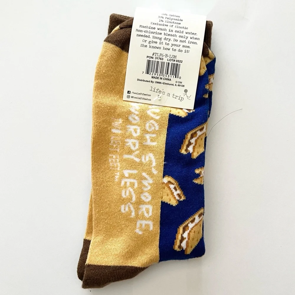 Blue S'mores Pattern Crew Socks